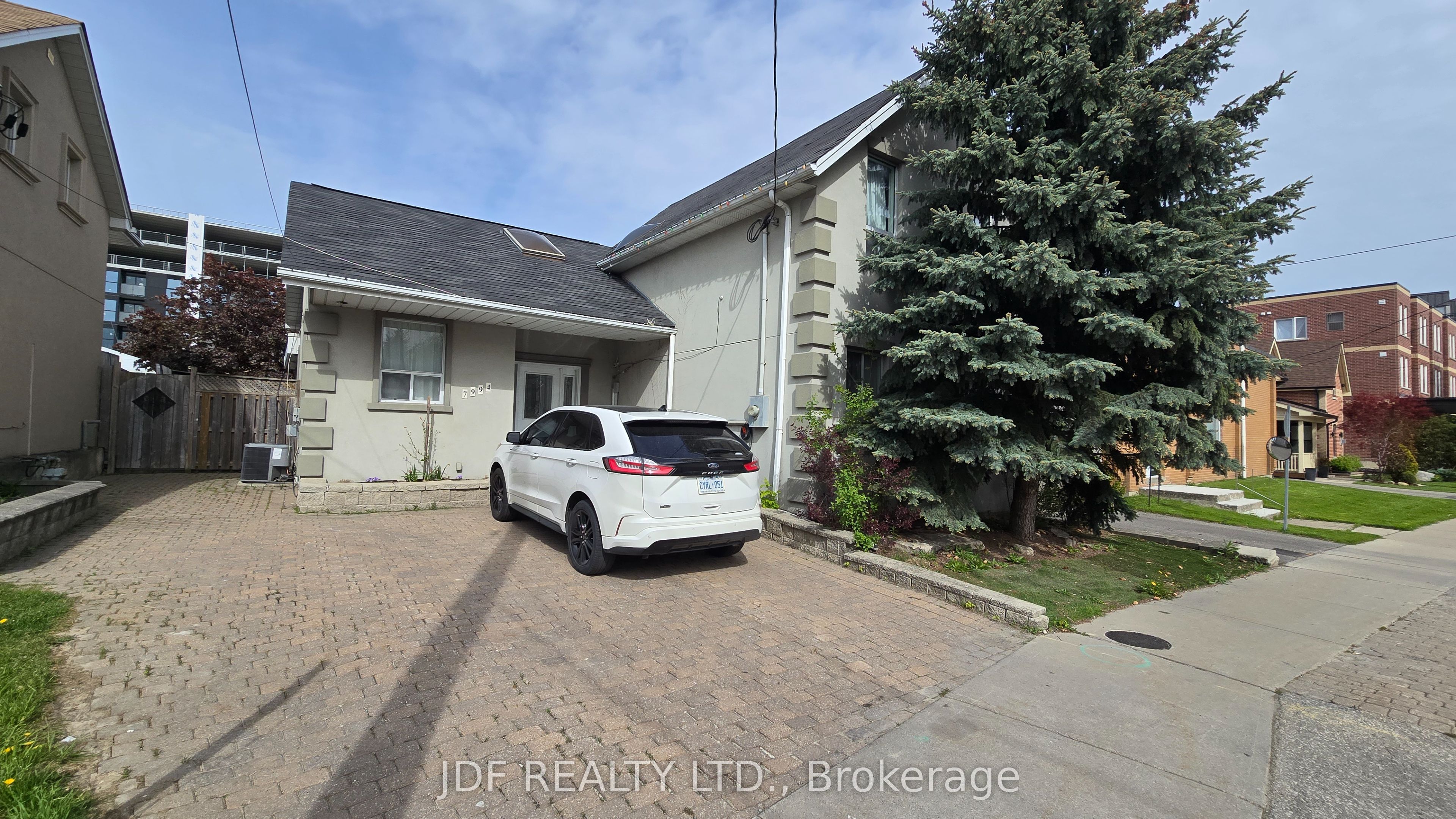 1* Burtons Lane Property Photo 4