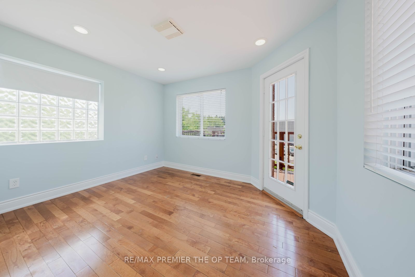 7930 Kipling Avenue Property Photo 24