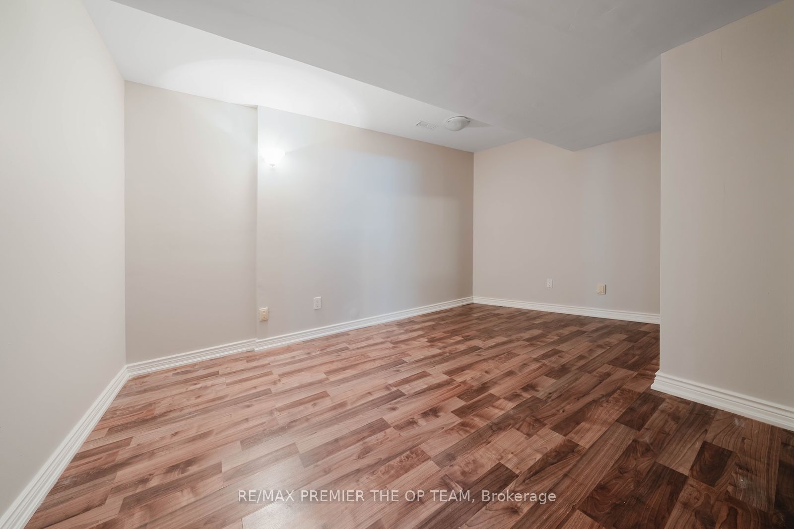 7930 Kipling Avenue Property Photo 35