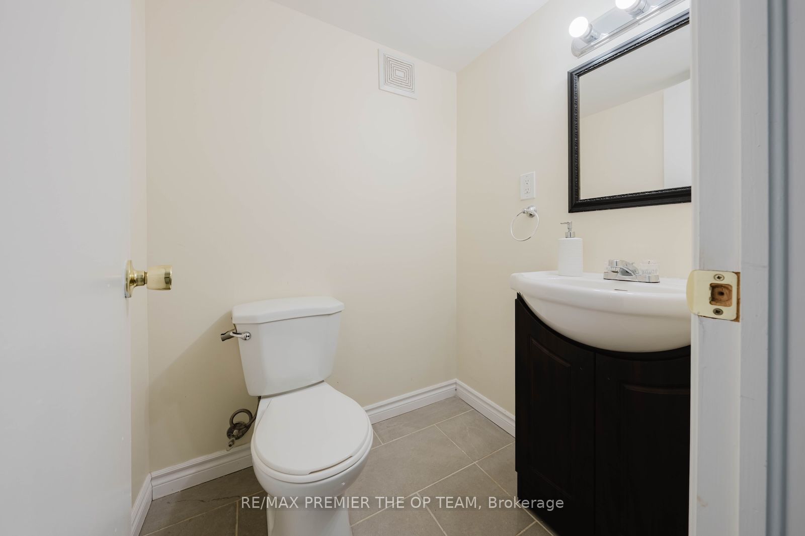 7930 Kipling Avenue Property Photo 39