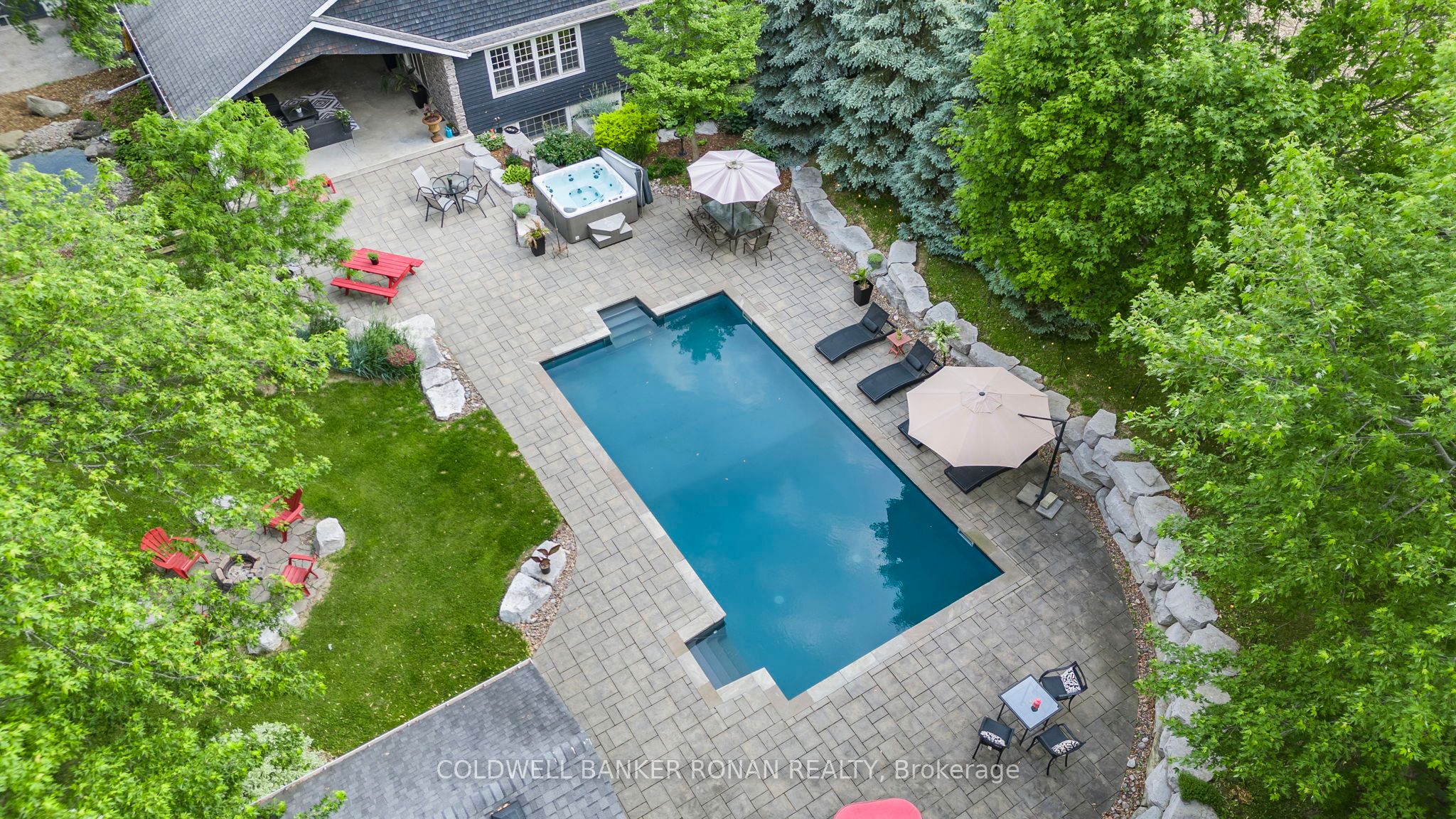 6643 3rd Line Property Photo 41