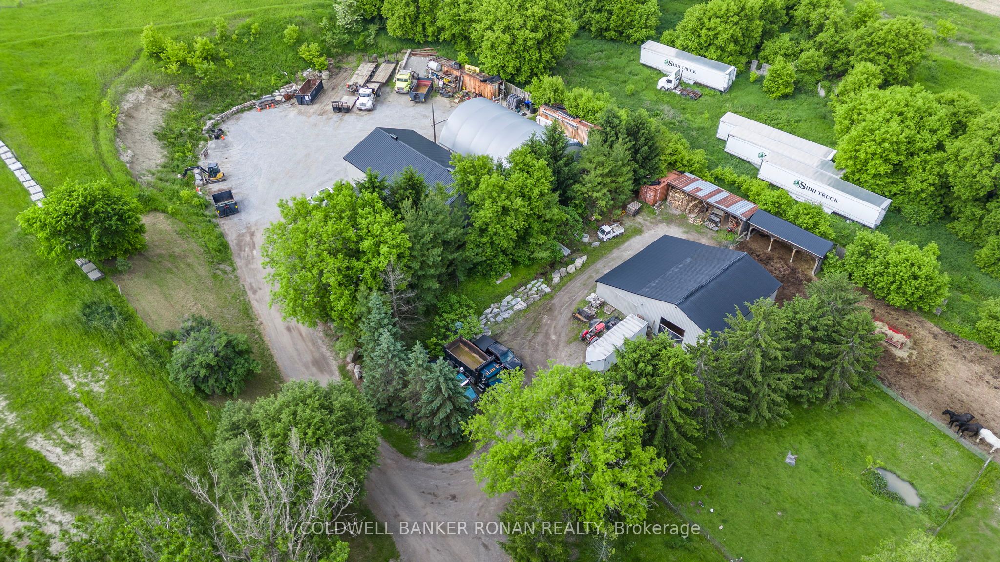 6643 3rd Line Property Photo 46