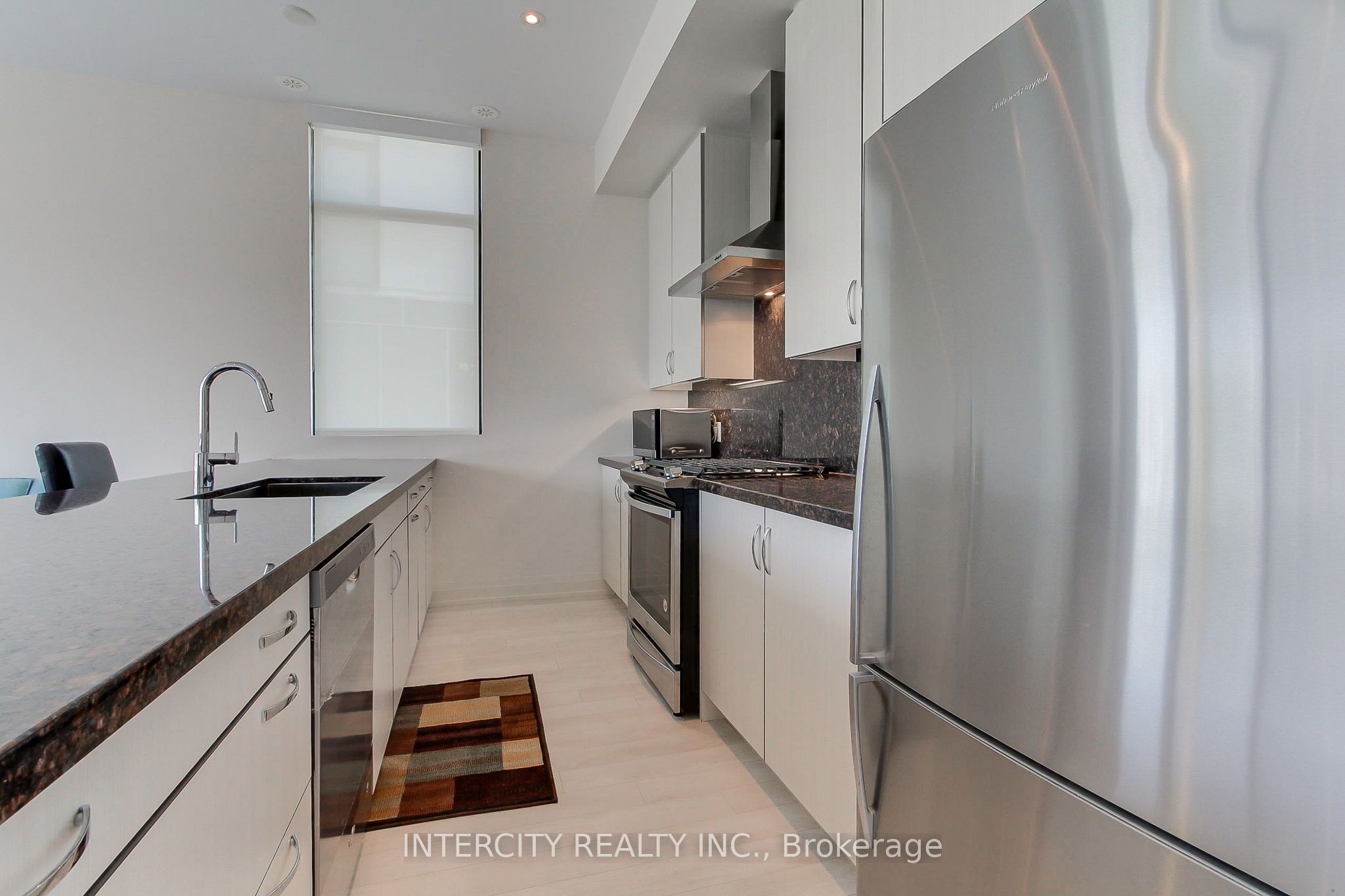 3545 Riva Avenue Property Photo 7