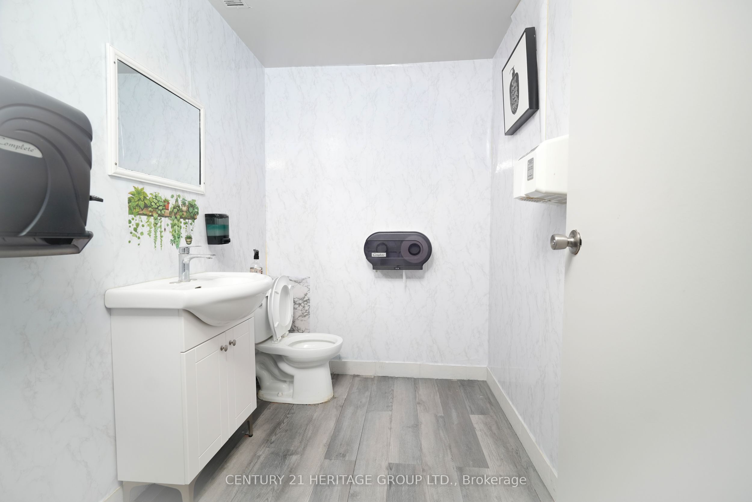 79 Davis Drive Property Photo 9