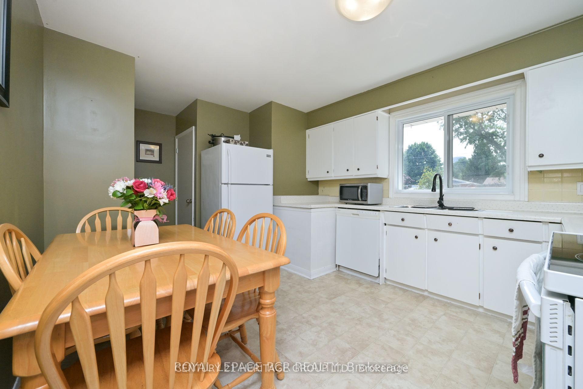 41 Evans Road Property Photo 4