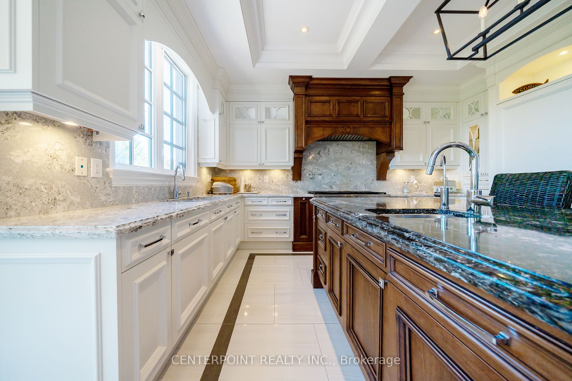 190 Angus Glen Boulevard Property Photo 12
