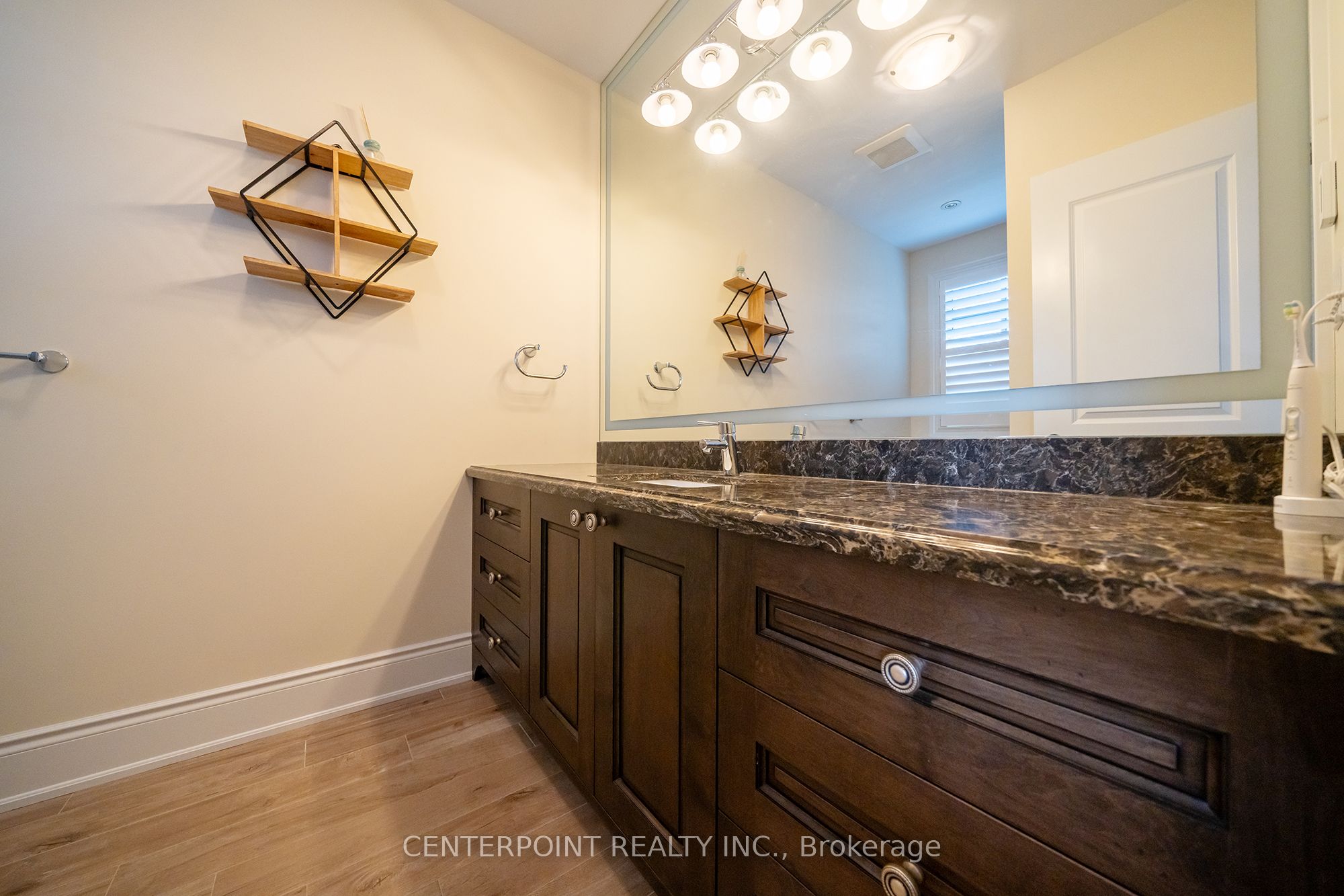190 Angus Glen Boulevard Property Photo 39