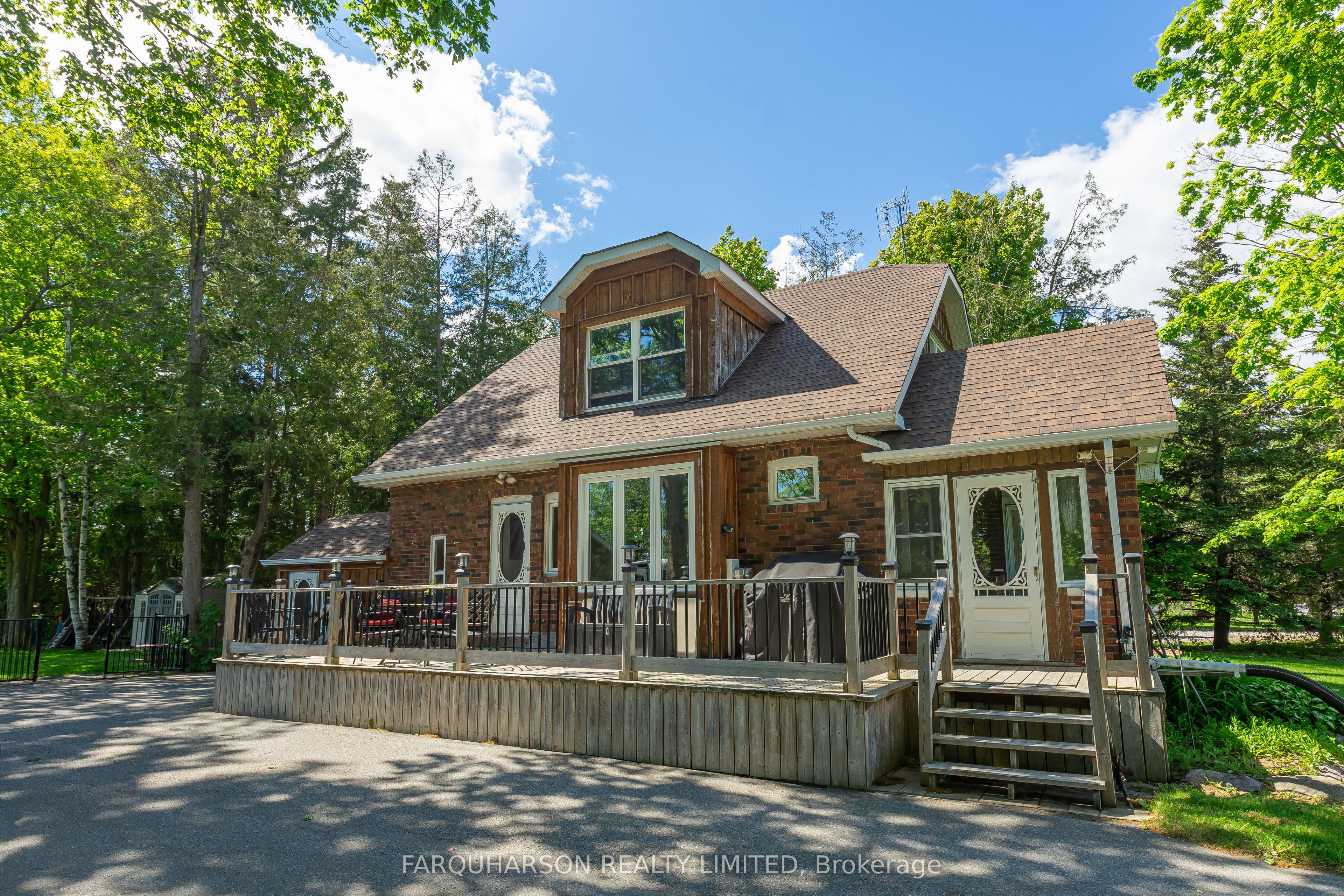 12066 48 Highway Property Photo 2