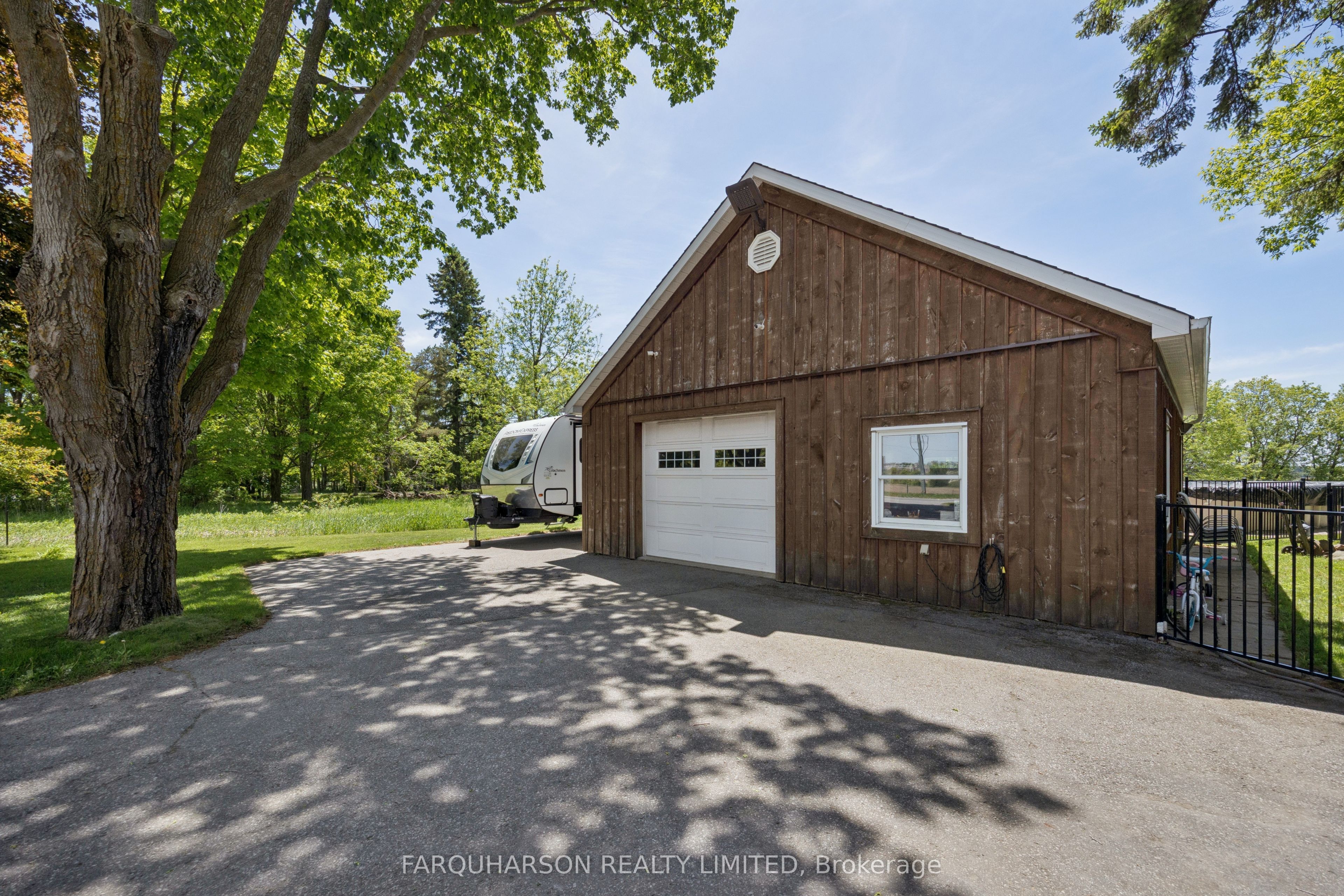 12066 48 Highway Property Photo 4
