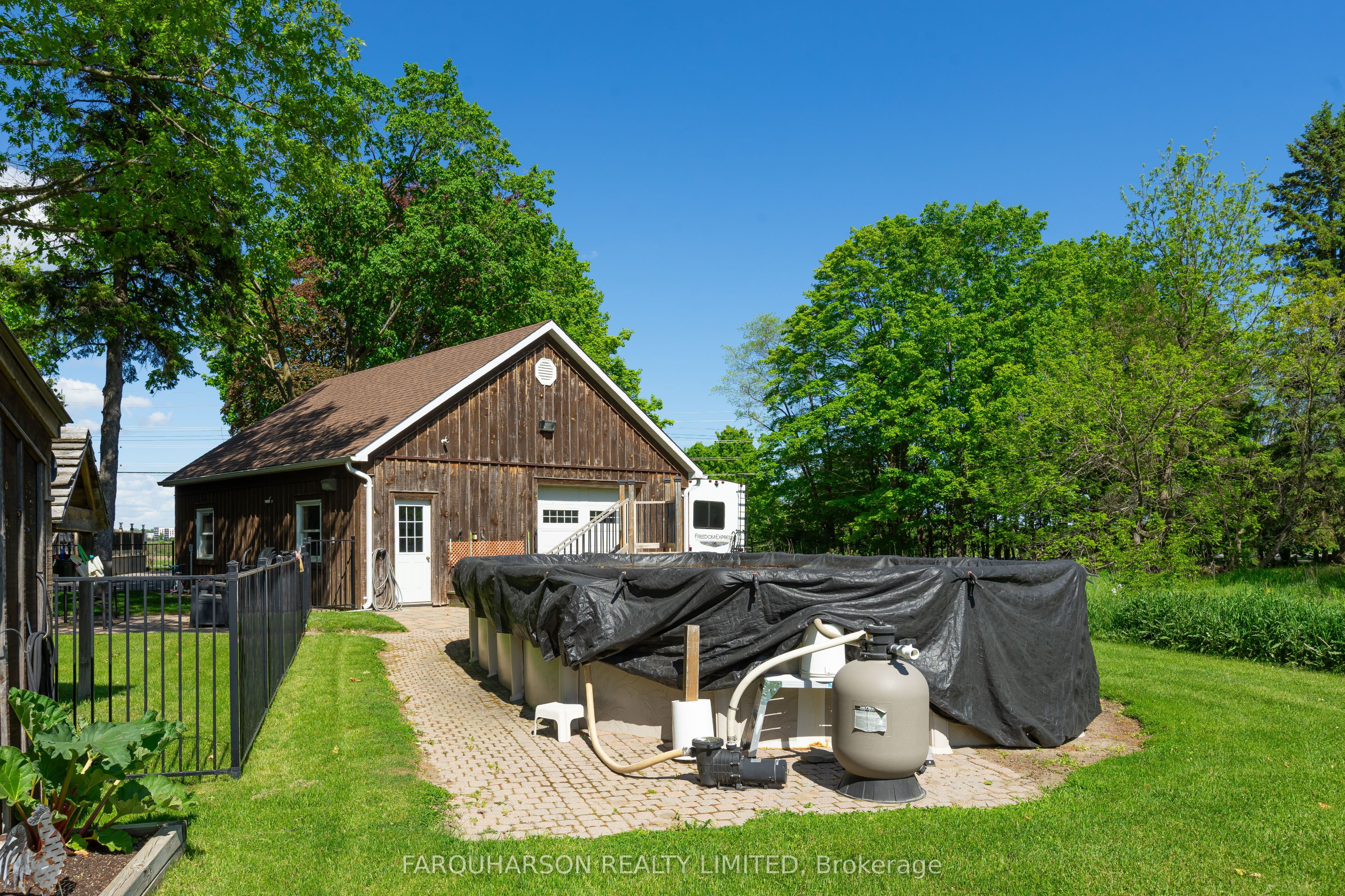 12066 48 Highway Property Photo 6