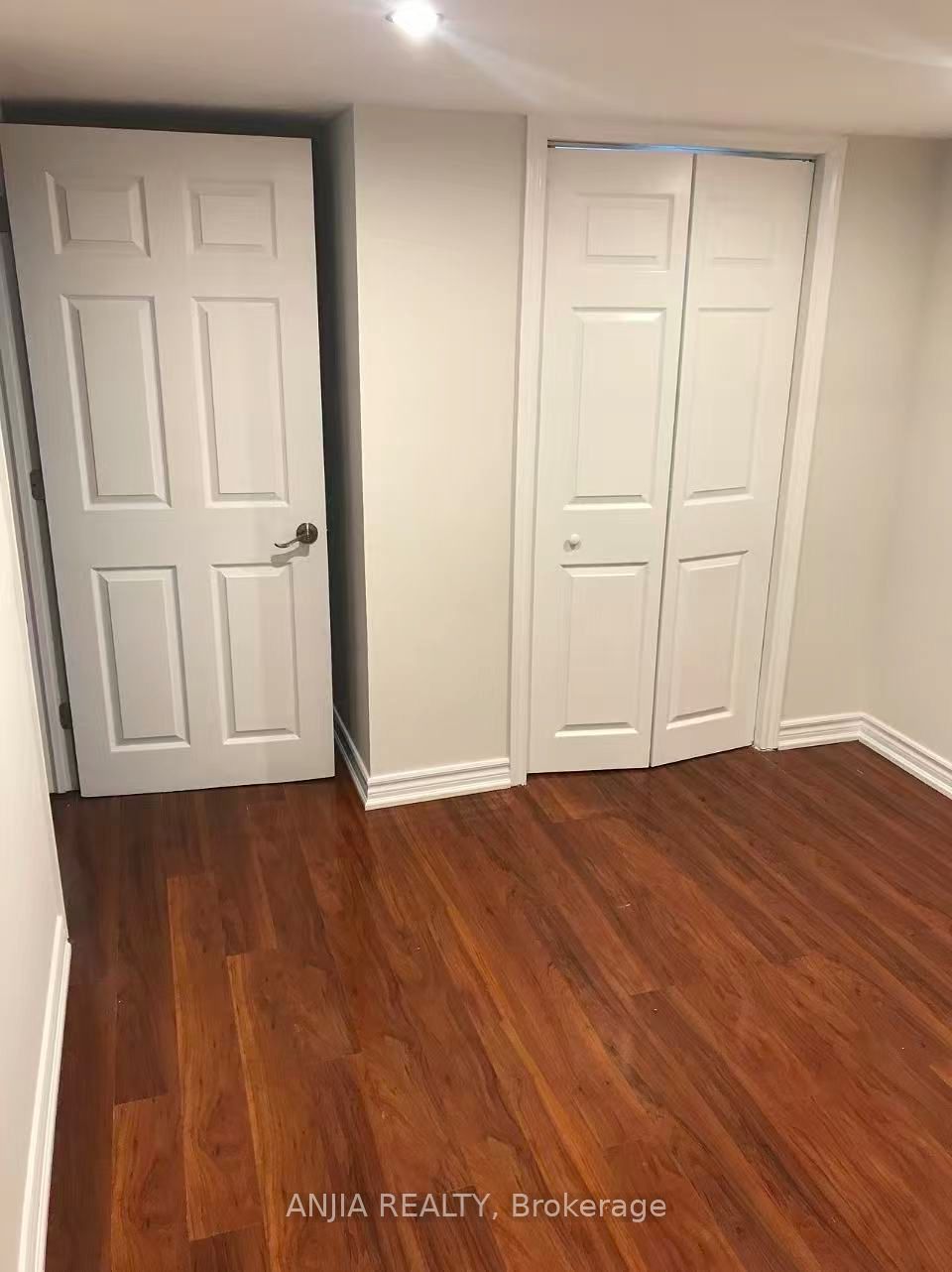 24 Jenmat Drive Property Photo 3