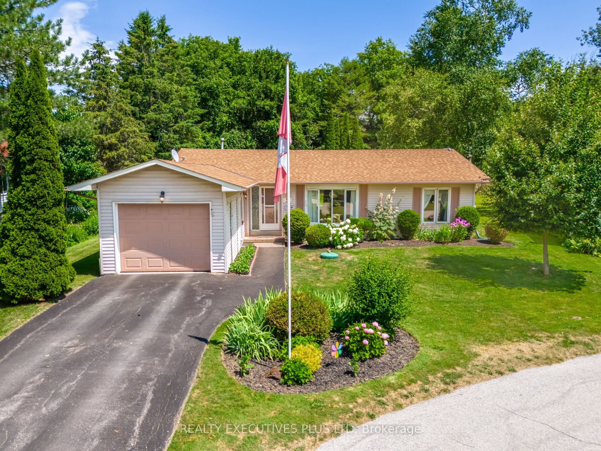 3 Pineview Court Property Photo 1