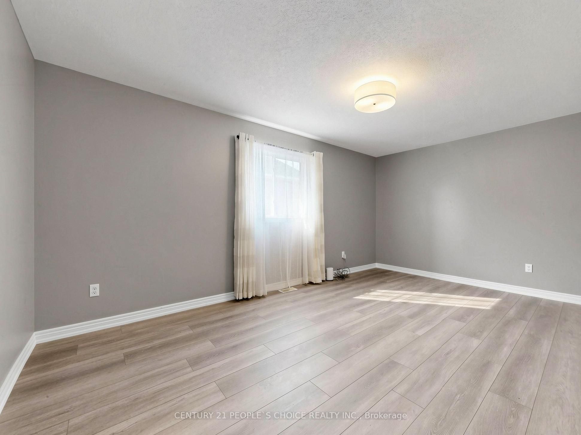 63 Kerfoot Crescent Property Photo 35