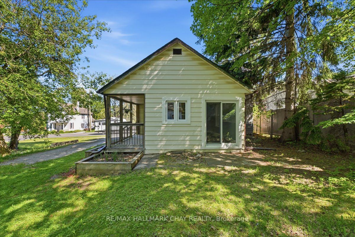 17 Church Street Property Photo 3