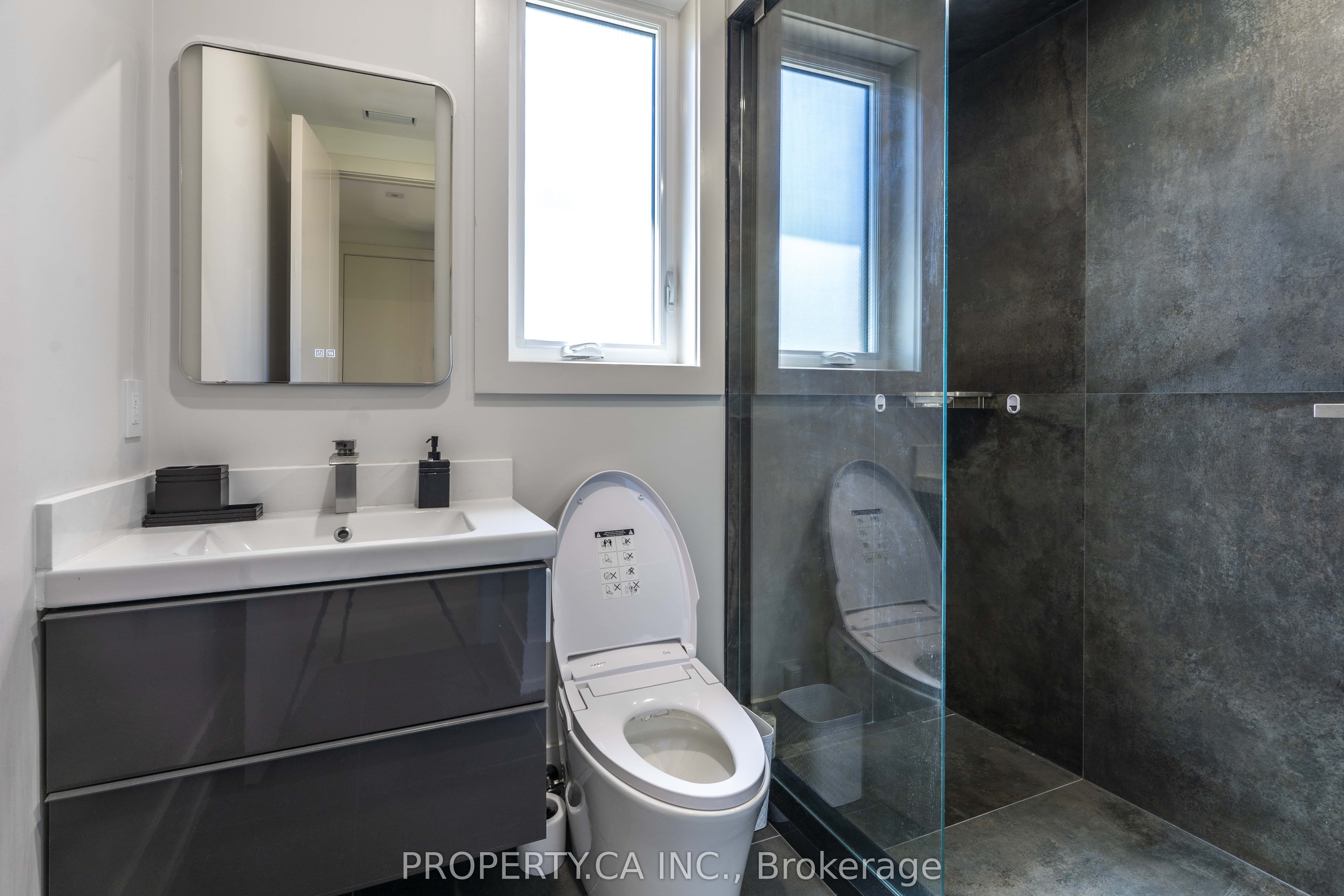 132 Cook's Bay Drive Property Photo 17