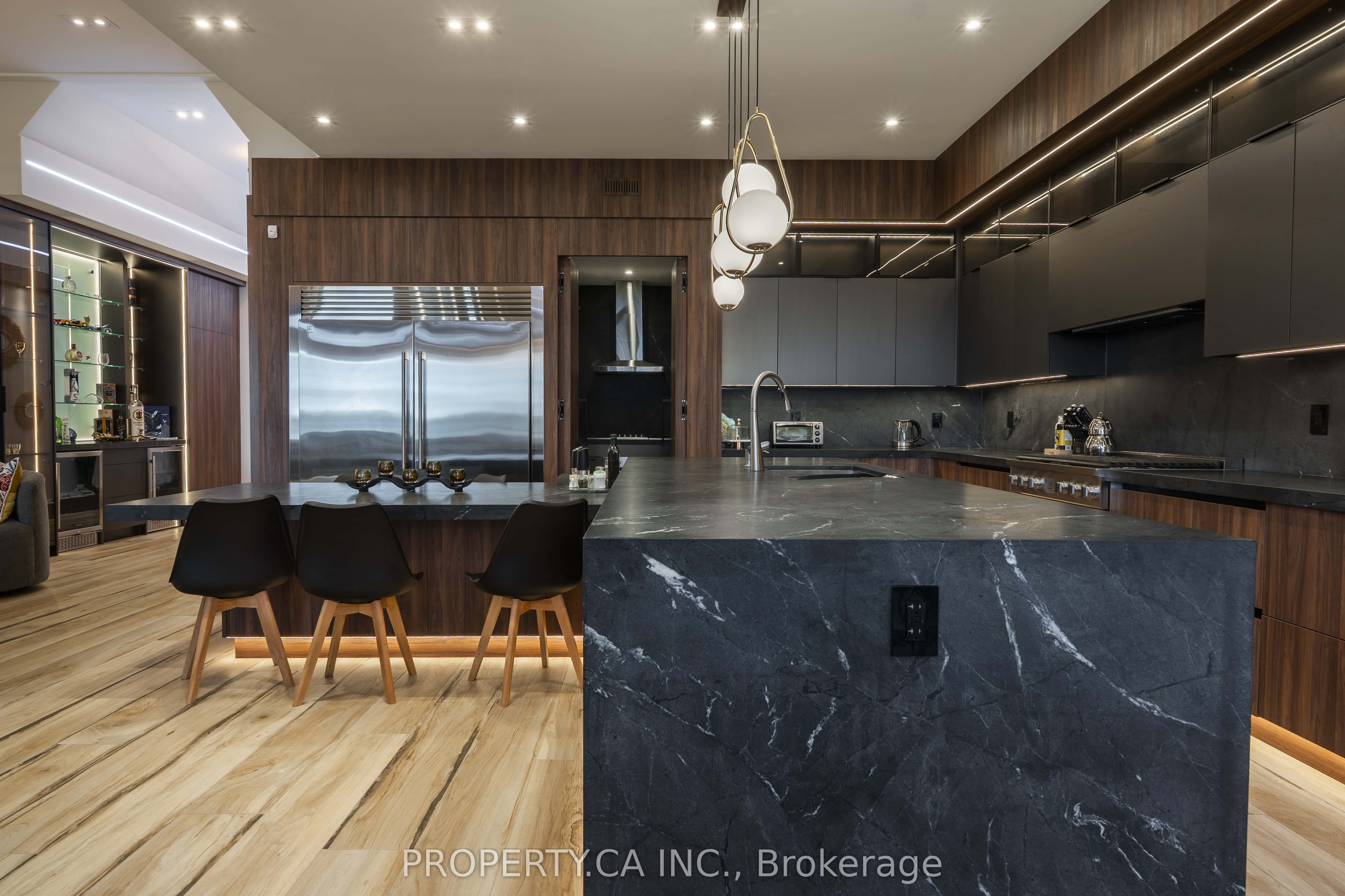 132 Cook's Bay Drive Property Photo 25