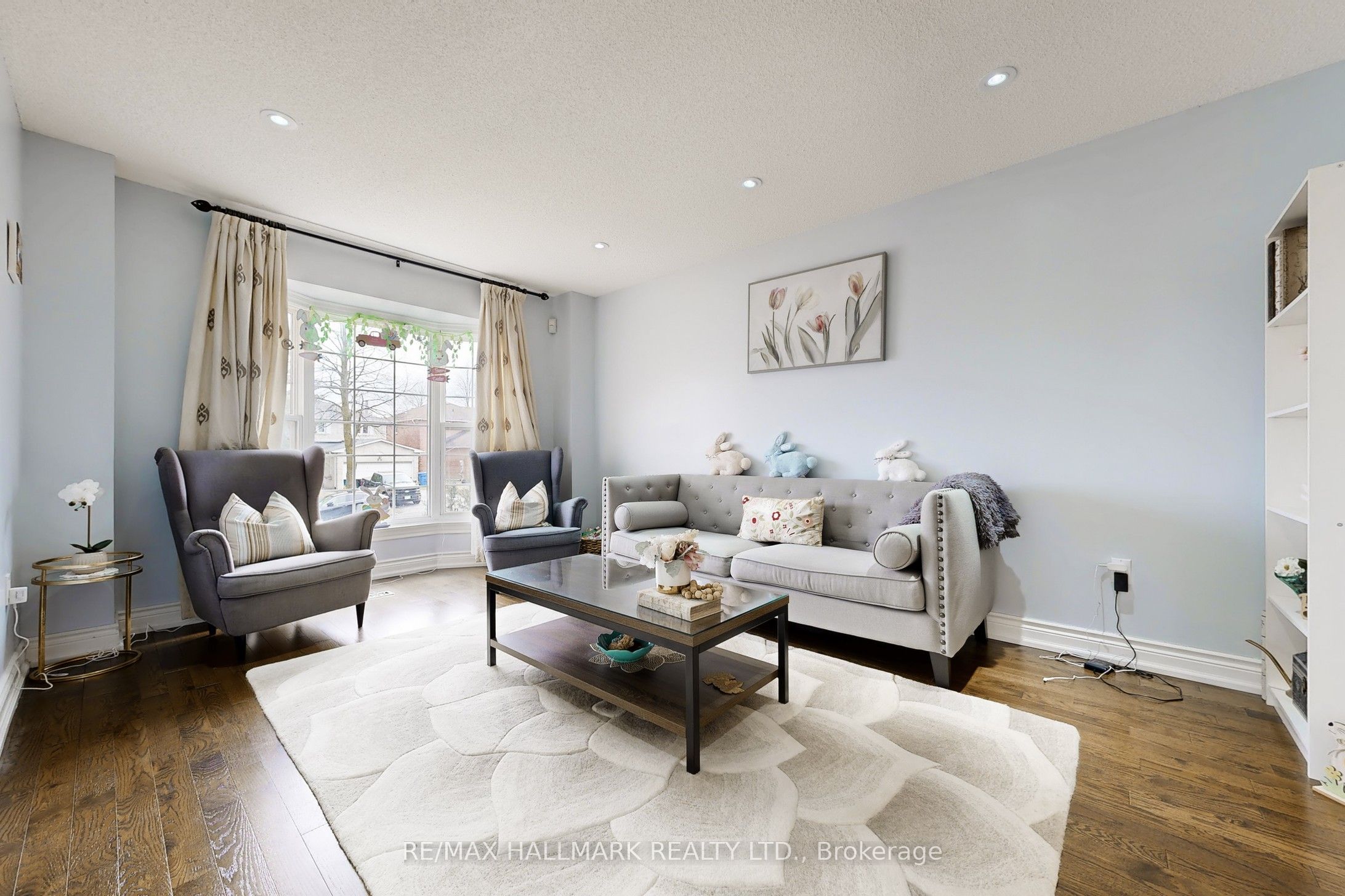 87 Autumn Way Property Photo 5