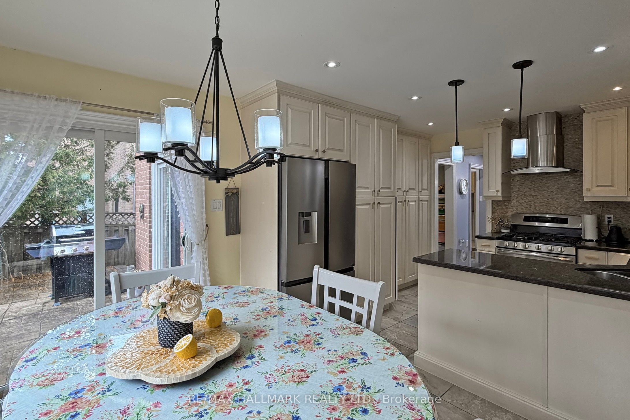 87 Autumn Way Property Photo 22