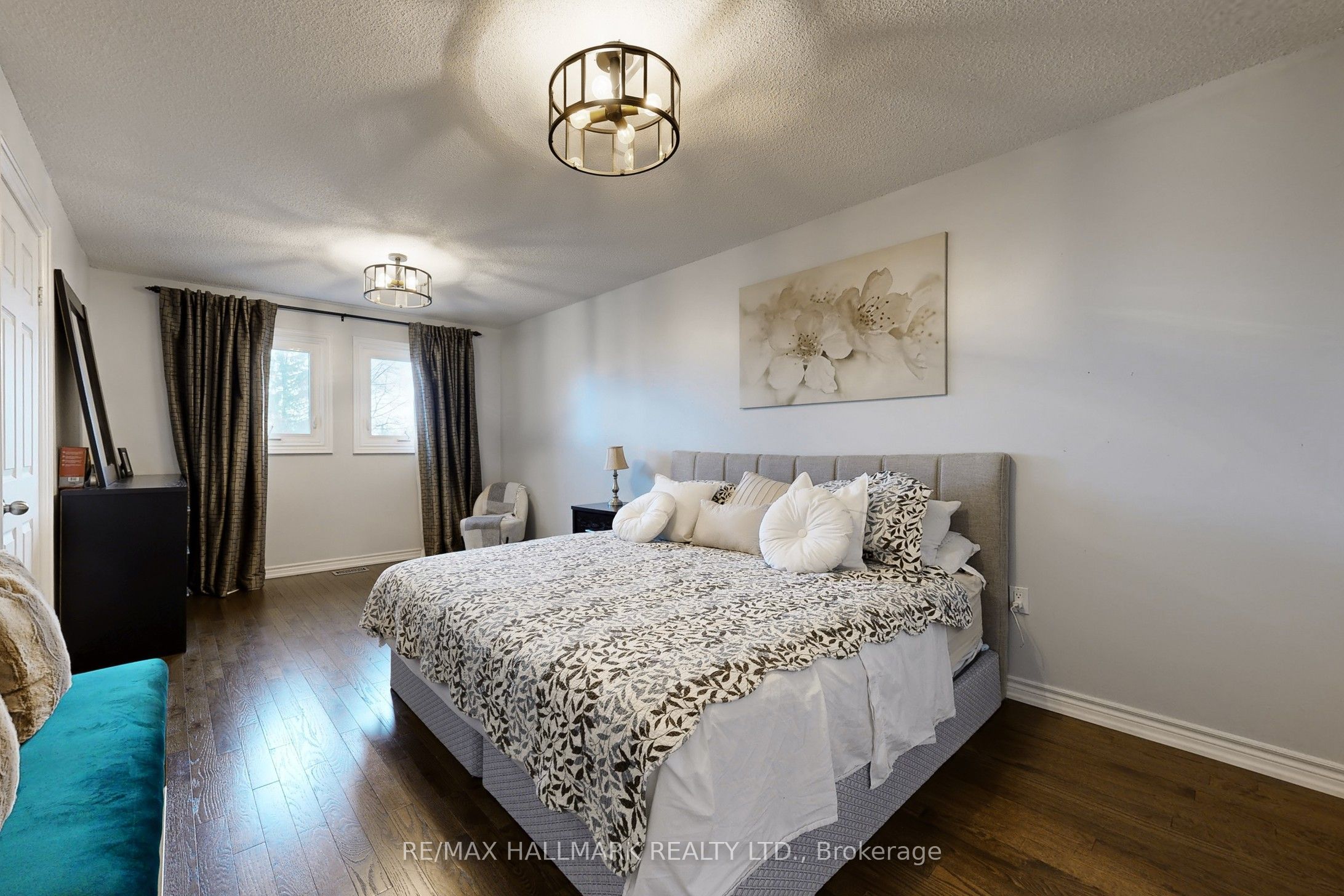 87 Autumn Way Property Photo 27