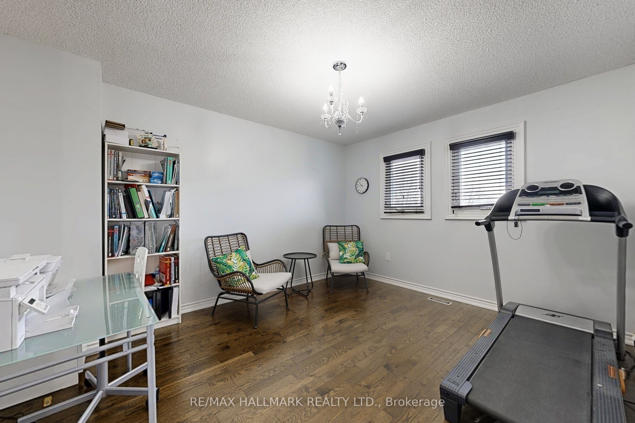 87 Autumn Way Property Photo 33