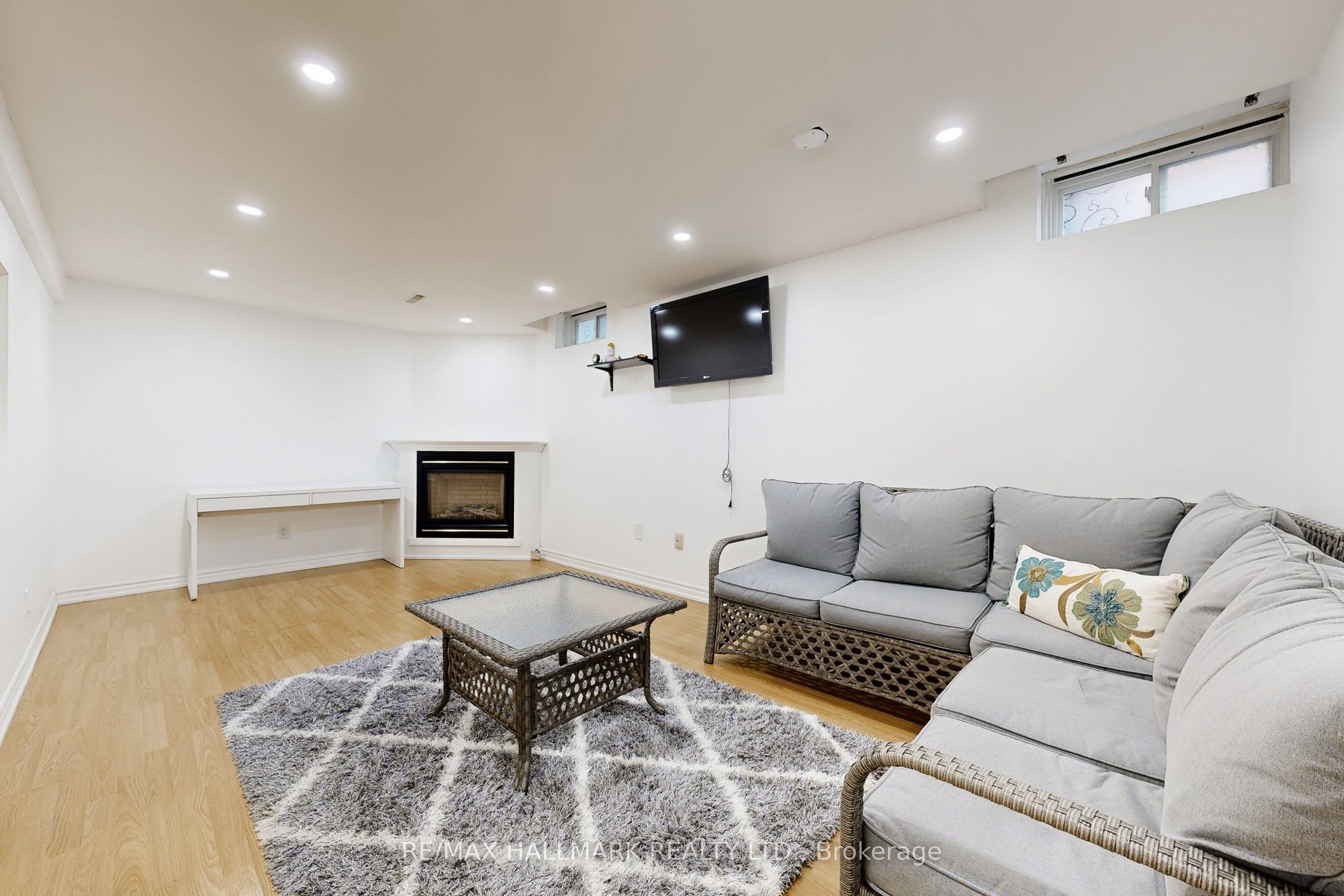 87 Autumn Way Property Photo 35