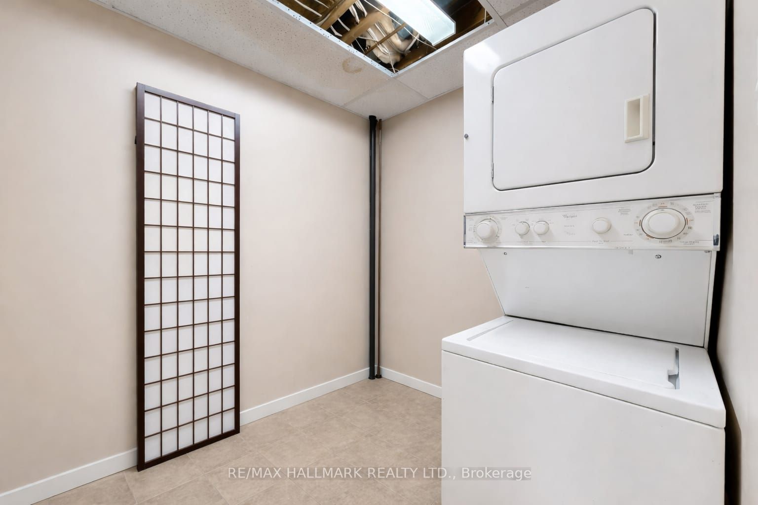 87 Autumn Way Property Photo 41