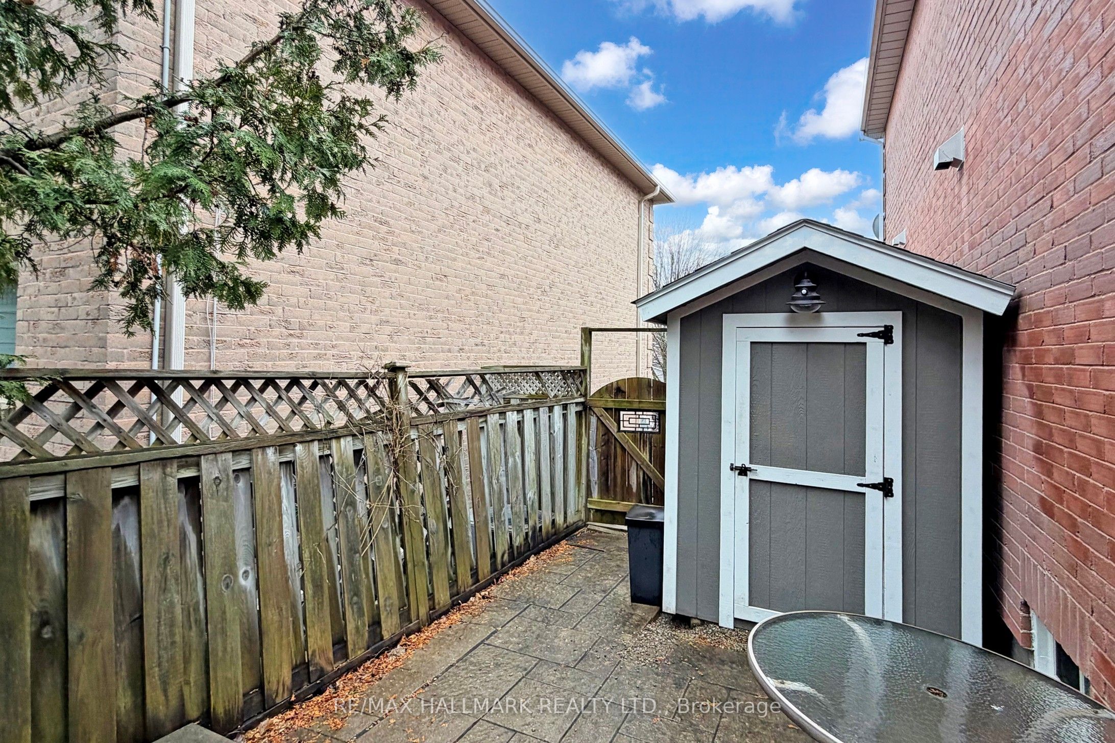 87 Autumn Way Property Photo 45