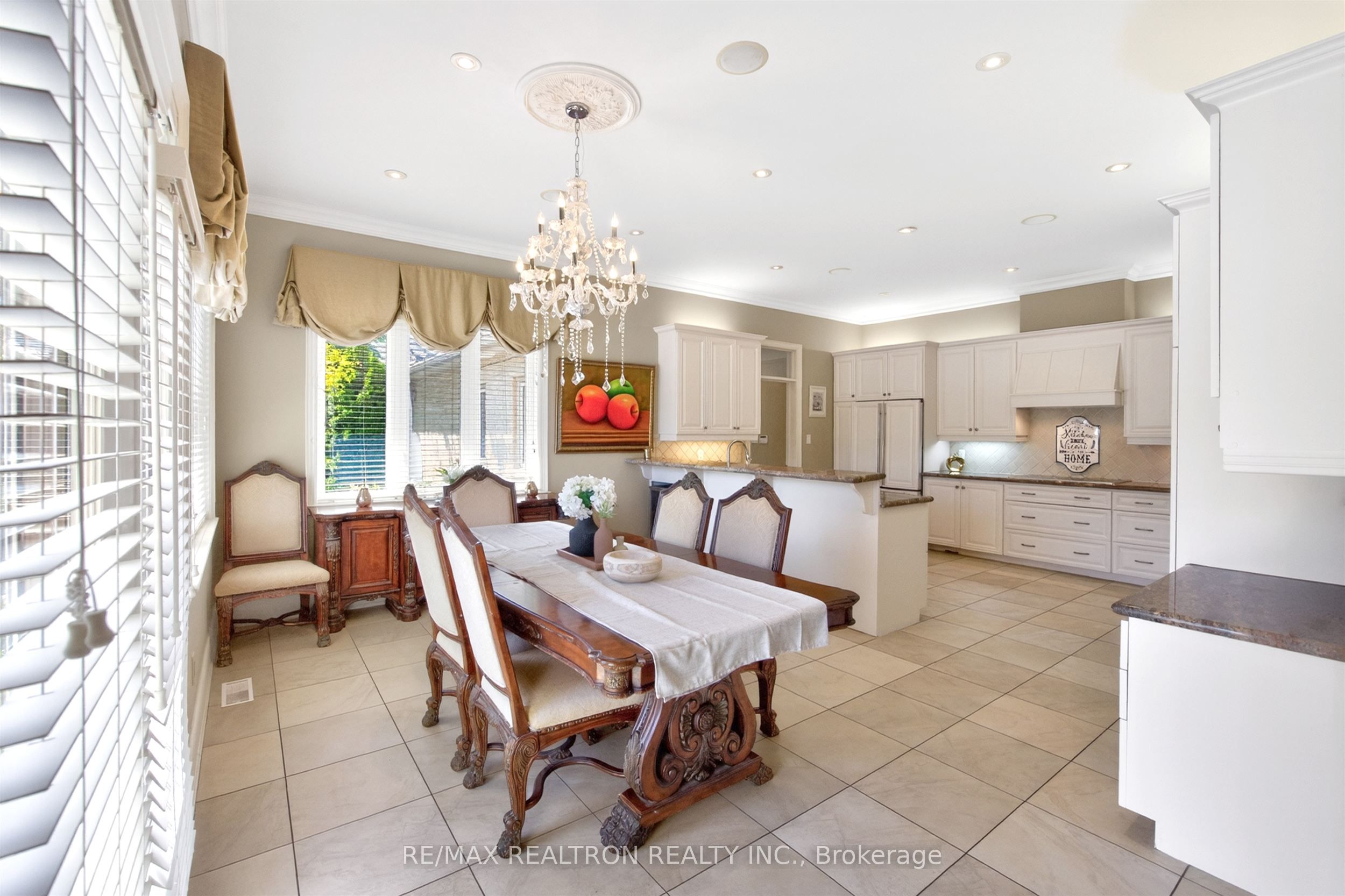 23 Fairbairn Gate Property Photo 12