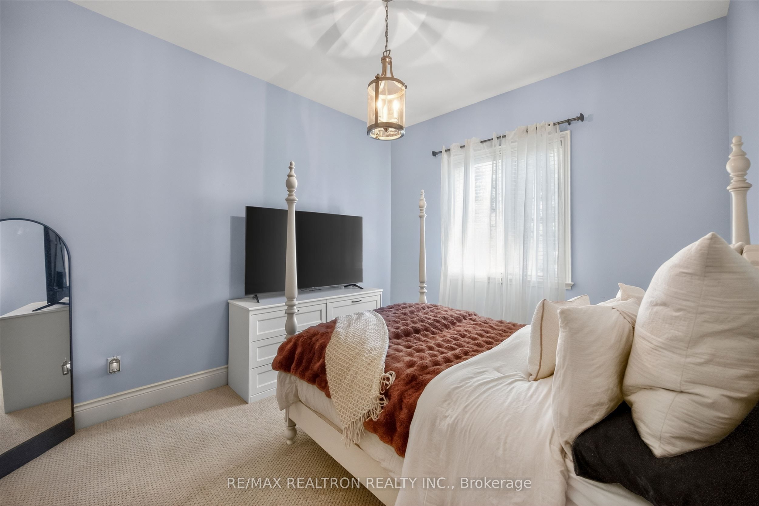 23 Fairbairn Gate Property Photo 28