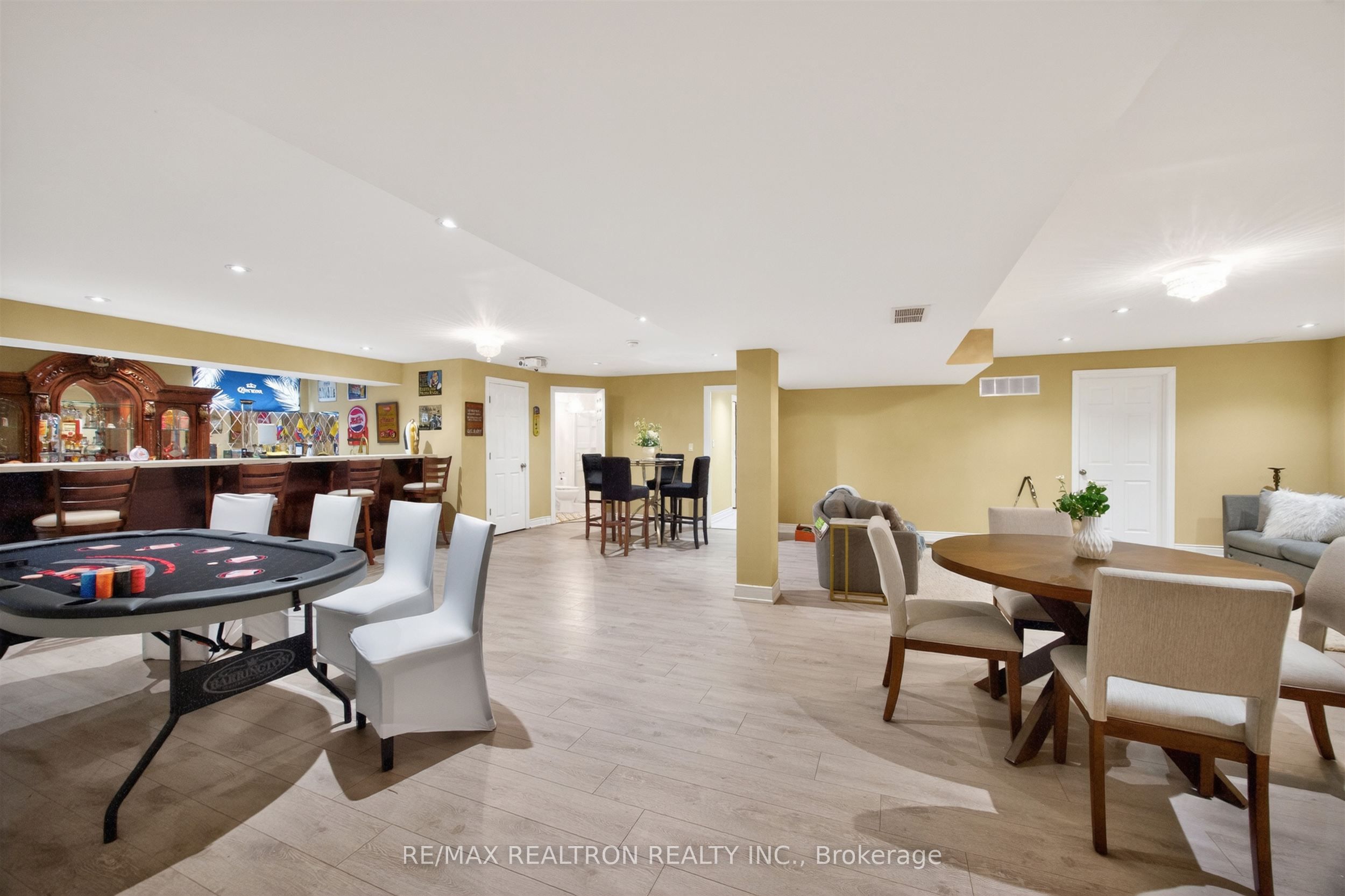 23 Fairbairn Gate Property Photo 33