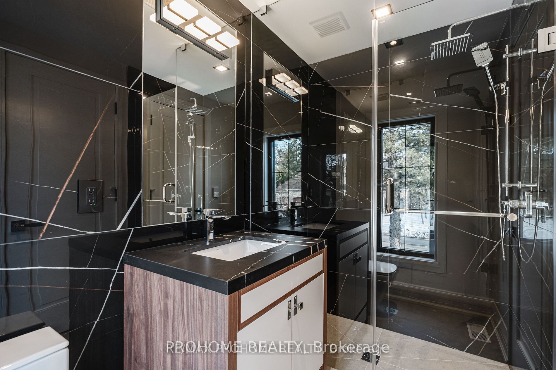 29 Pomander Road Property Photo 33