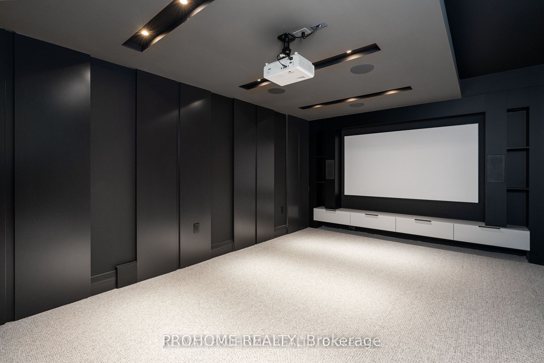 29 Pomander Road Property Photo 42
