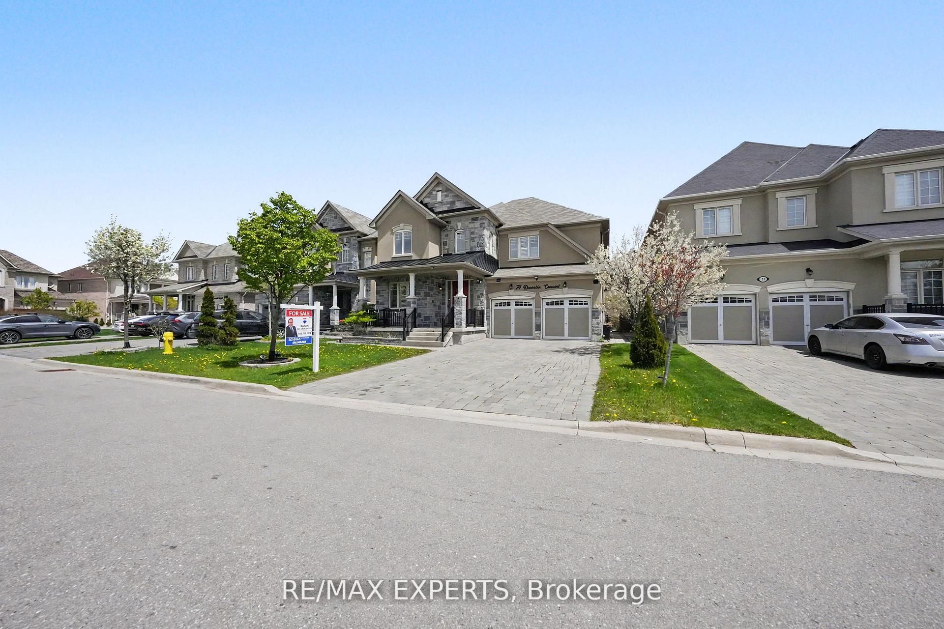74 Dunrobin Crescent Property Photo 5