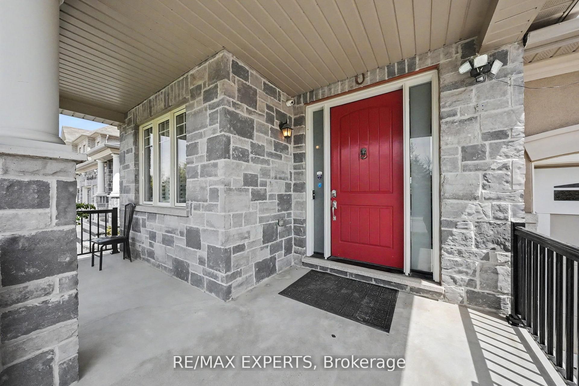 74 Dunrobin Crescent Property Photo 9