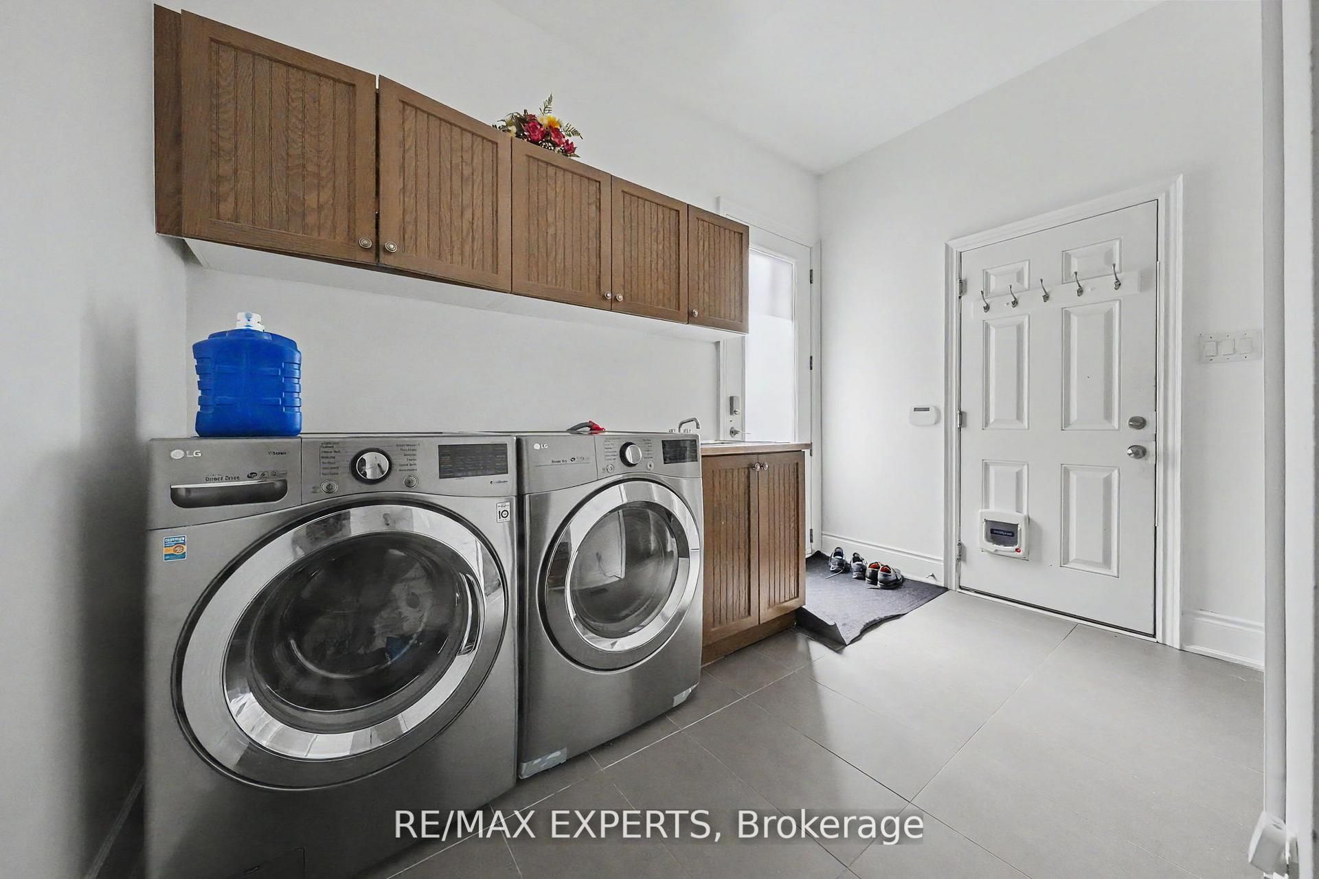 74 Dunrobin Crescent Property Photo 29