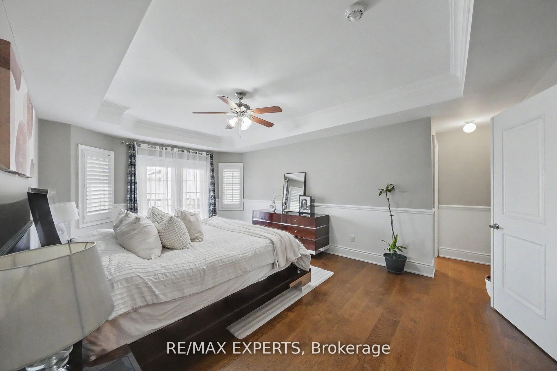 74 Dunrobin Crescent Property Photo 32