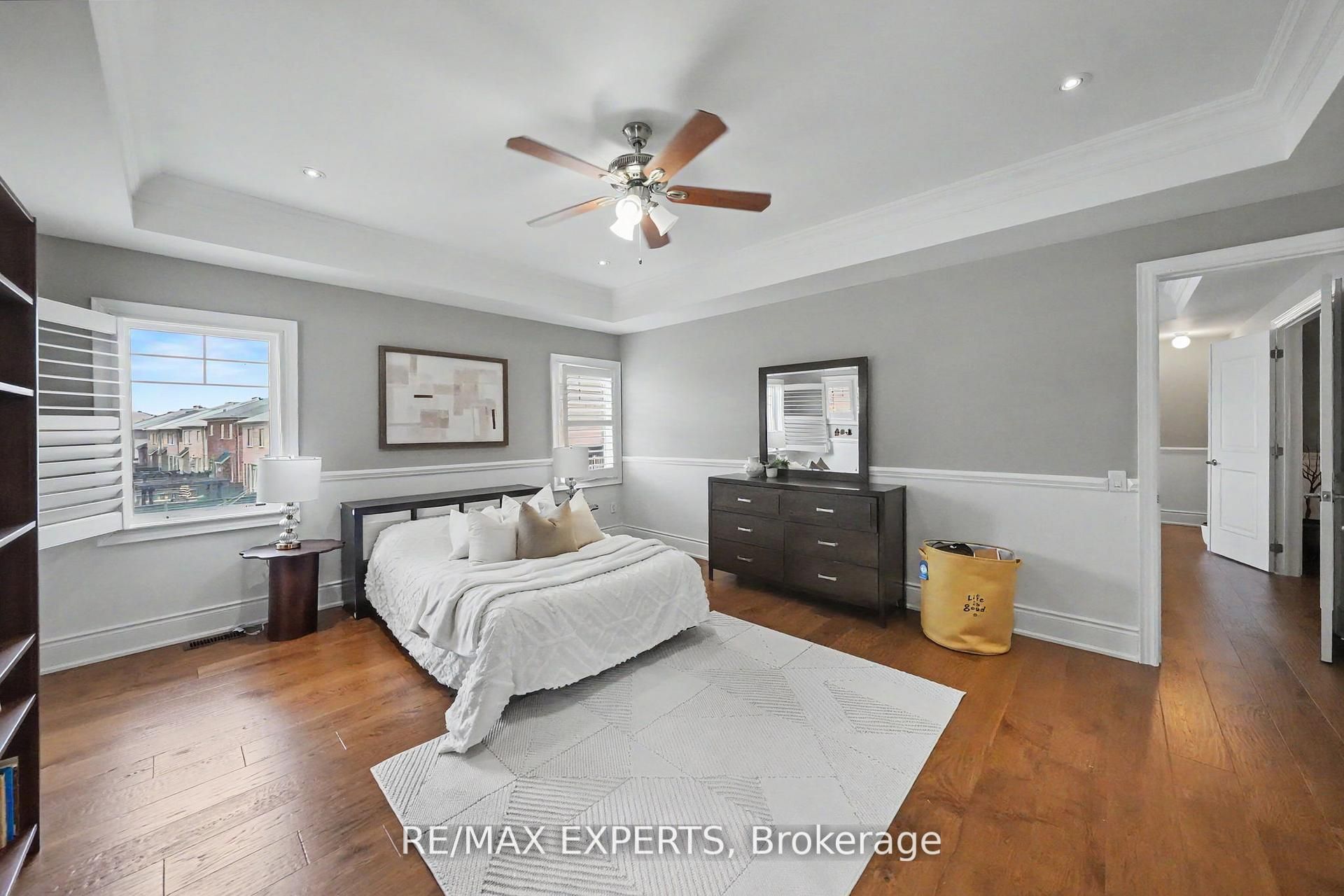 74 Dunrobin Crescent Property Photo 34