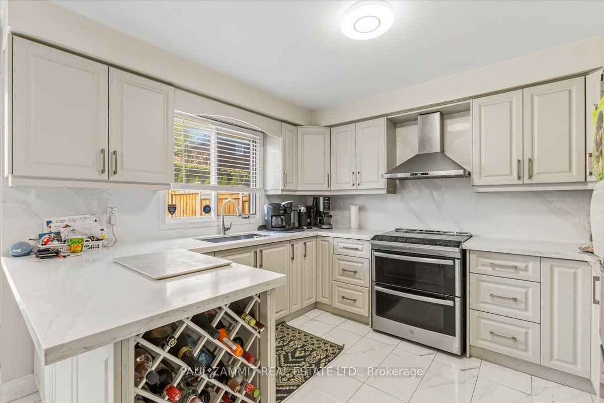 236 Green Lane Property Photo 10