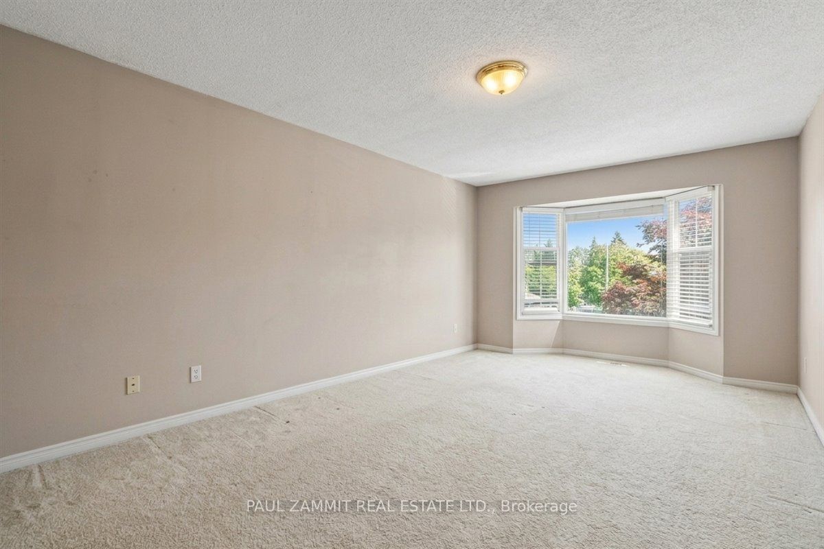 236 Green Lane Property Photo 17