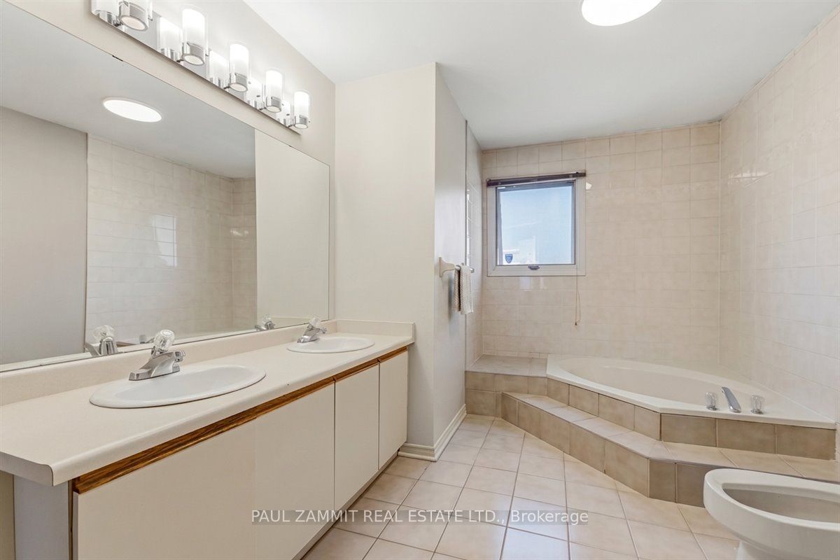 236 Green Lane Property Photo 19