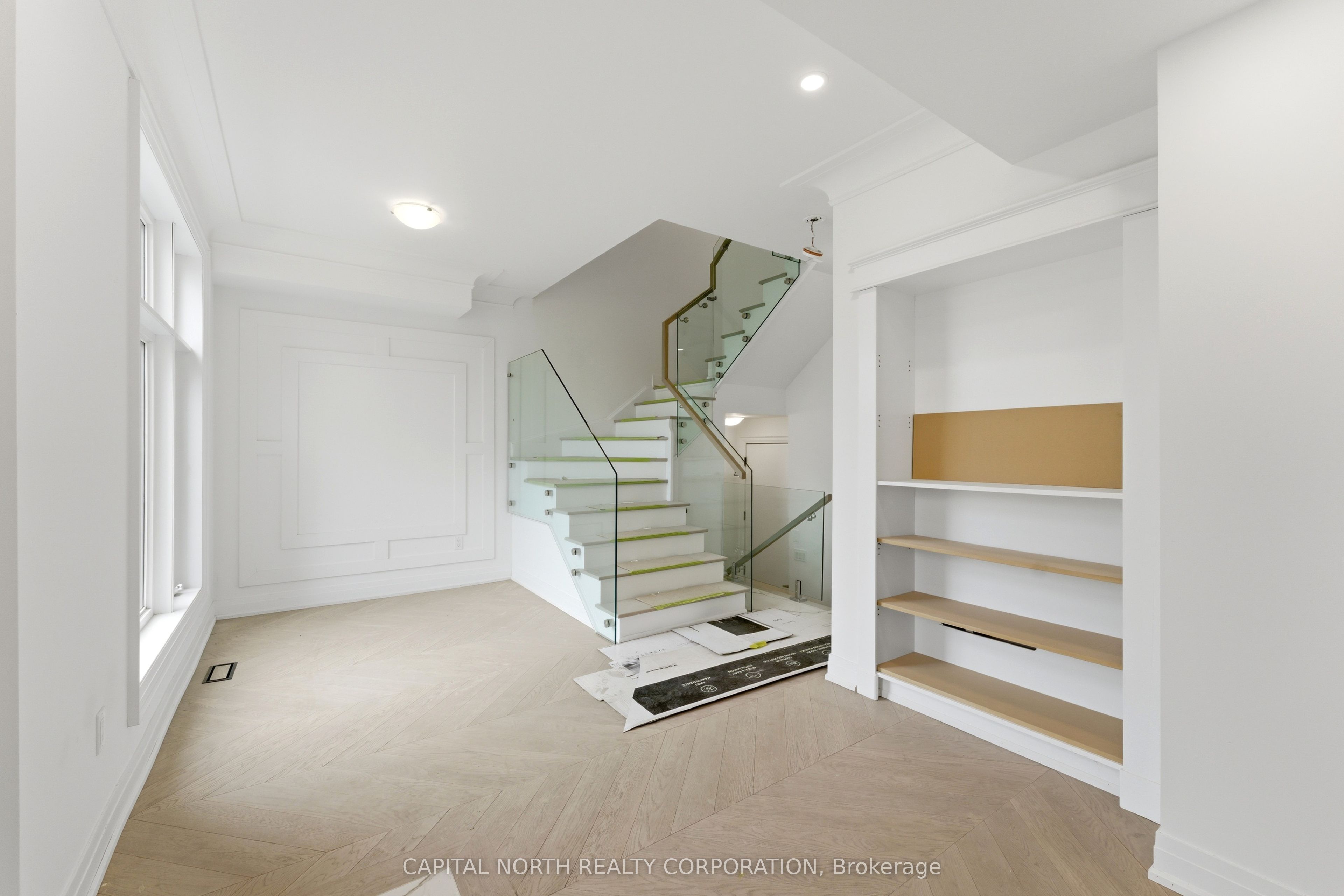326 King Road Property Photo 5