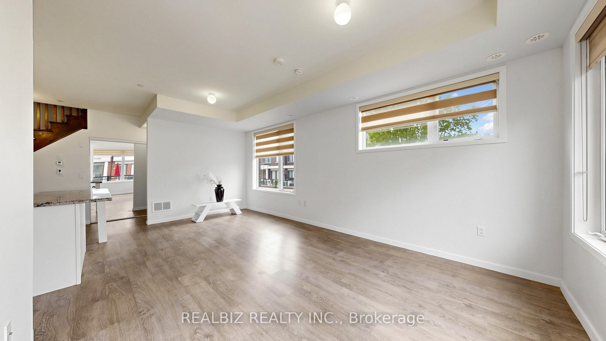 400 Alex Gardner Circle 77 Property Photo 13