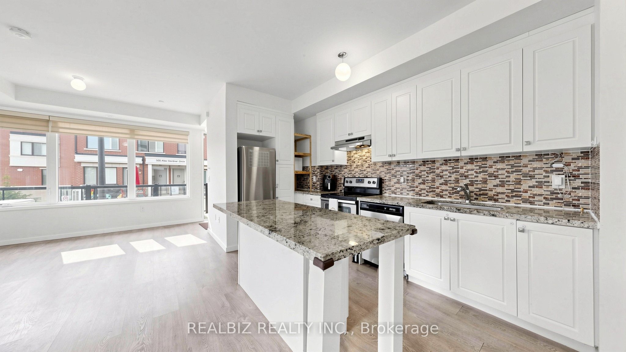 400 Alex Gardner Circle 77 Property Photo 20
