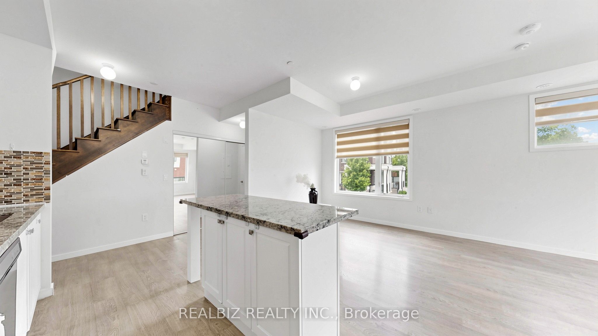 400 Alex Gardner Circle 77 Property Photo 23
