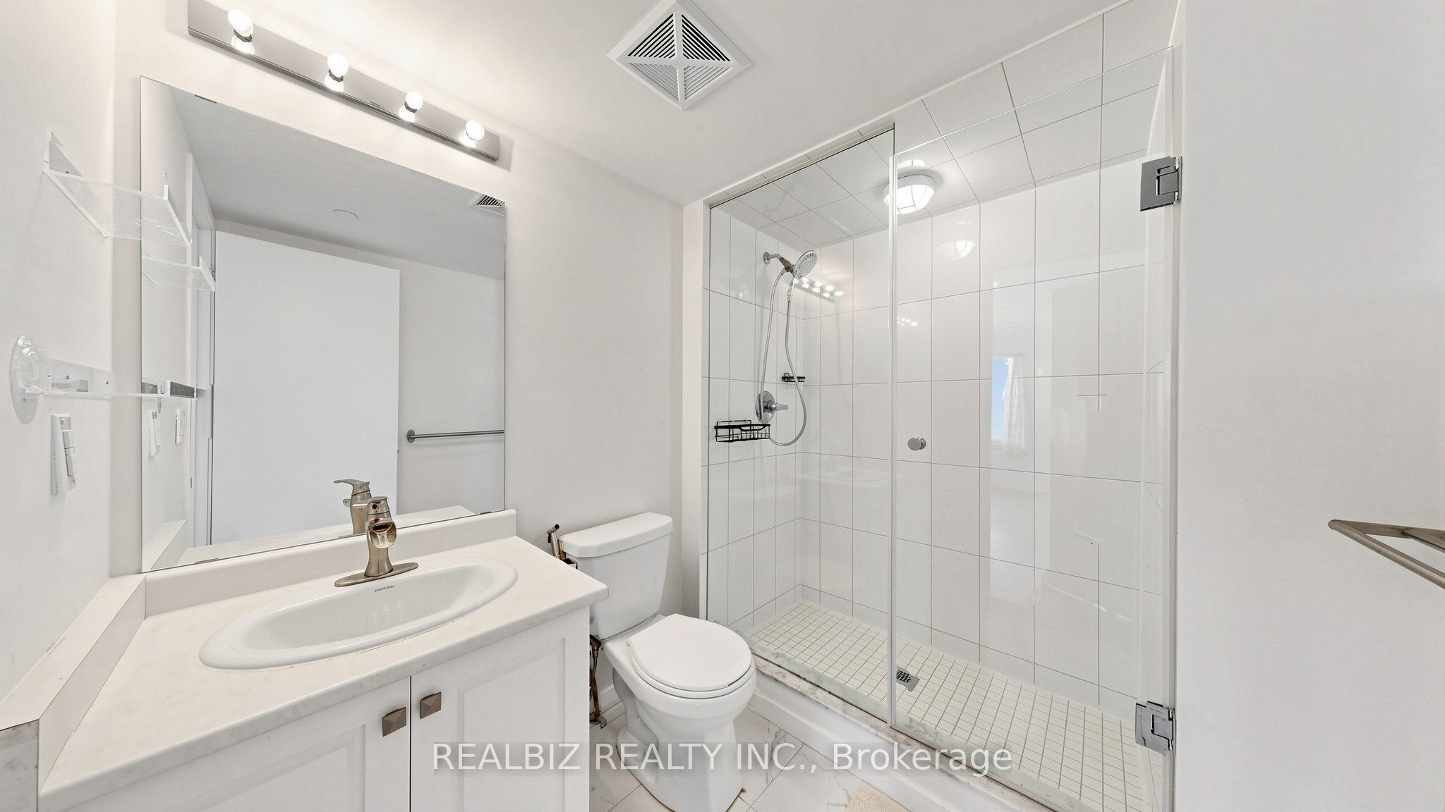400 Alex Gardner Circle 77 Property Photo 34