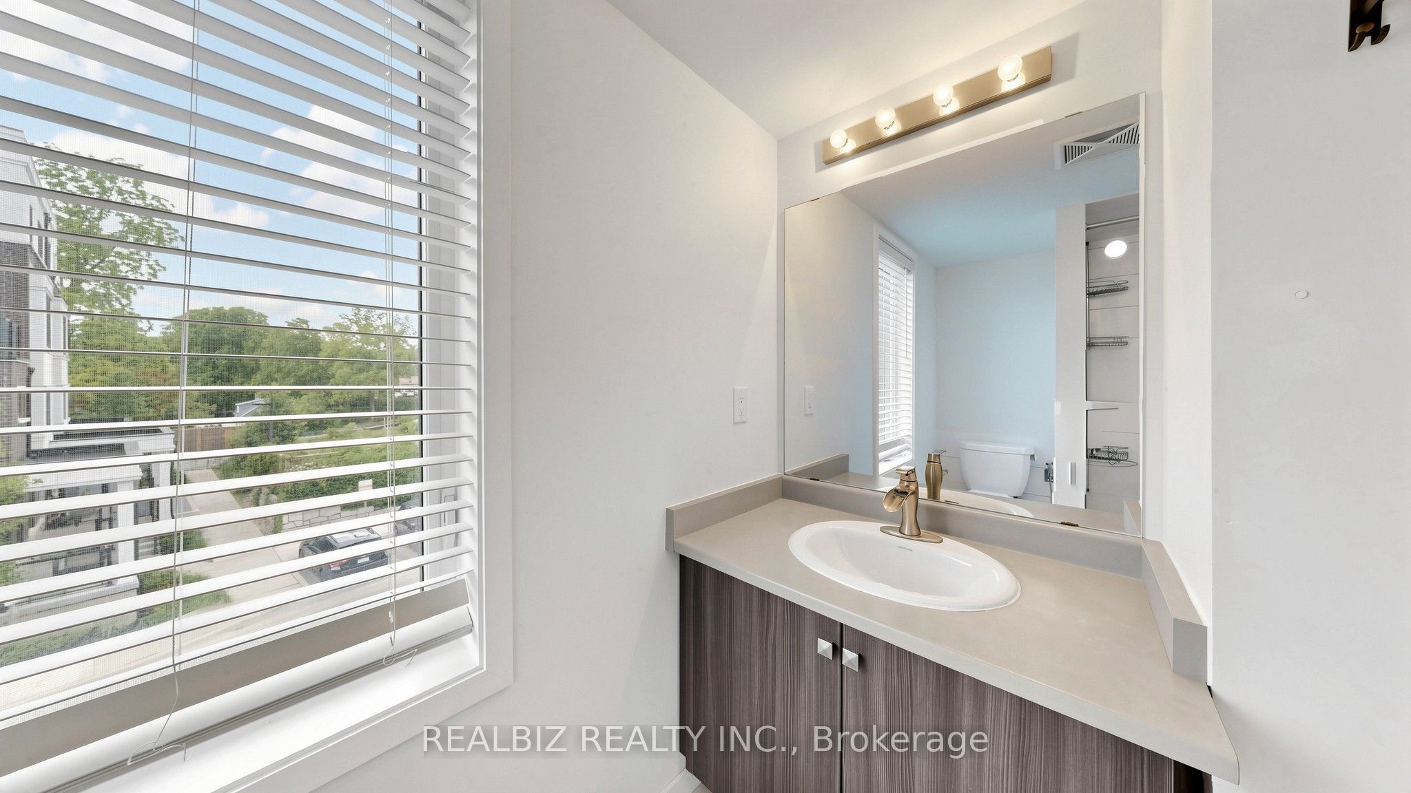 400 Alex Gardner Circle 77 Property Photo 48