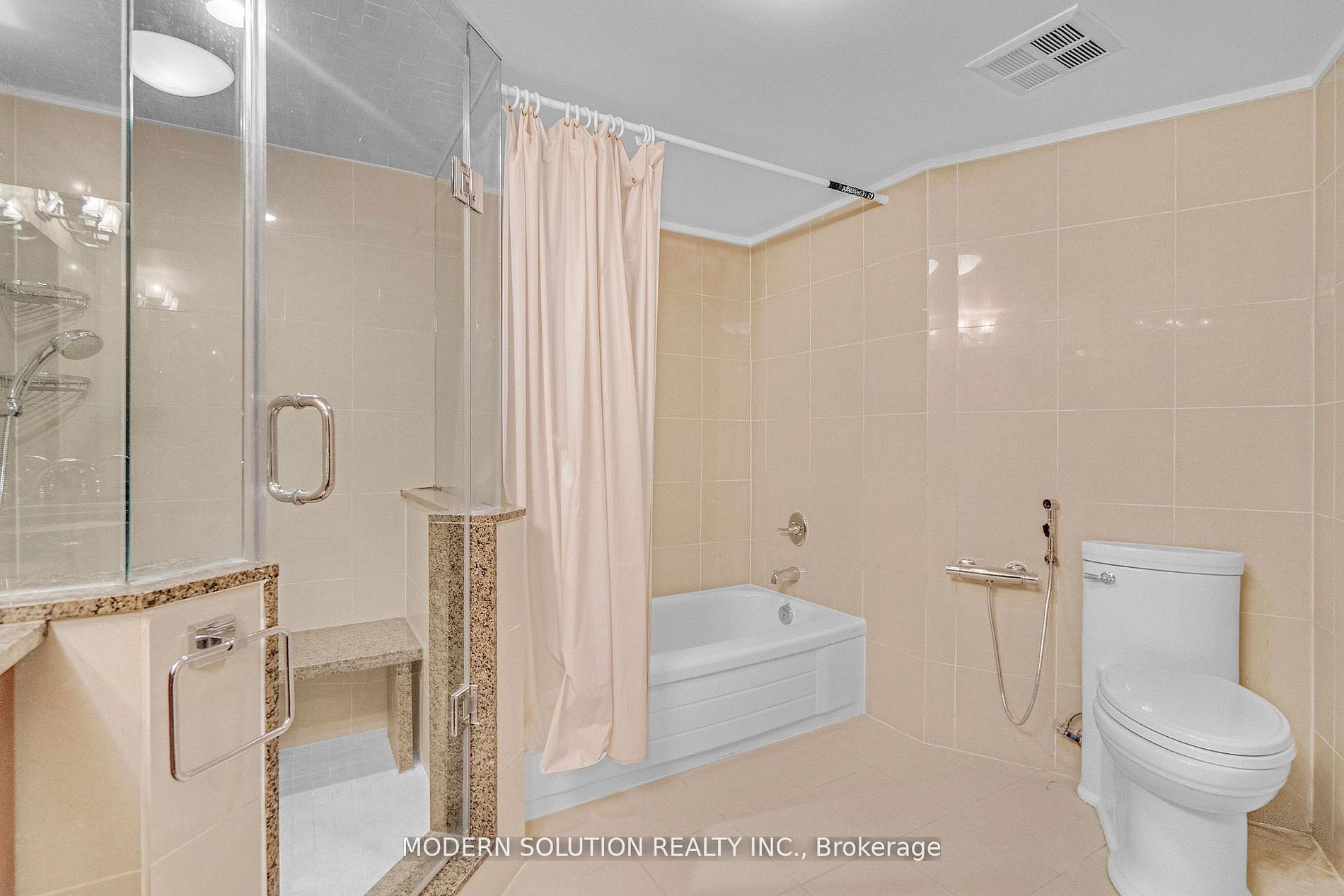 32 Clarissa Drive 426 Property Photo 31
