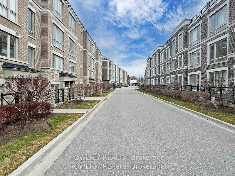 30 Dunsheath Way 509 Property Photo 4