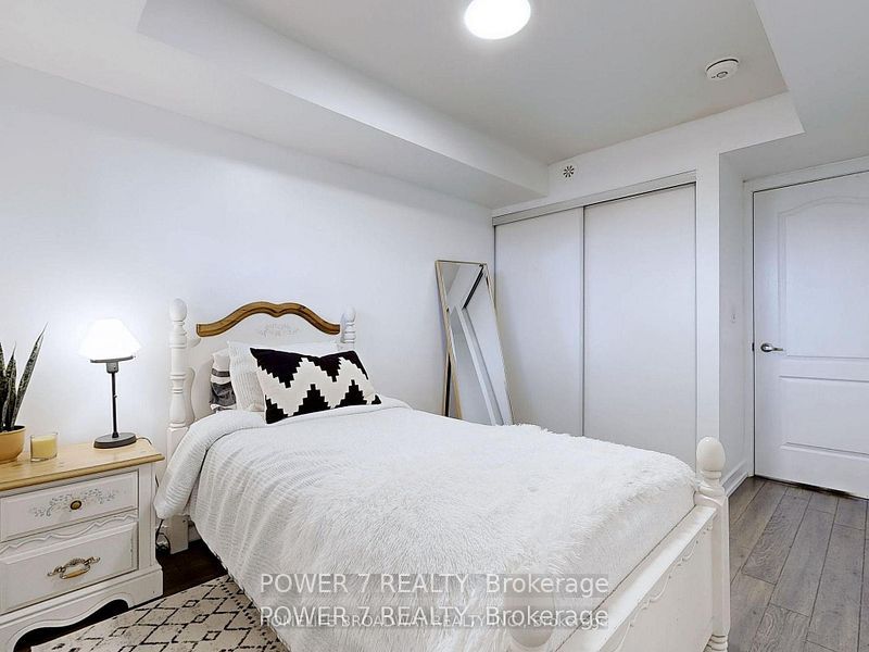 30 Dunsheath Way 509 Property Photo 13