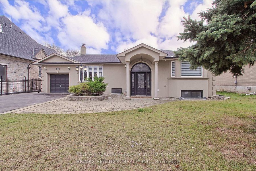 31 Goodman Crescent Bsmnt B Property Photo 2